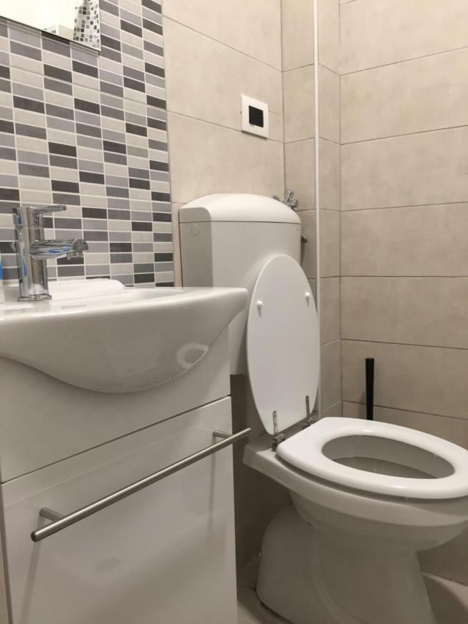 Nizza 92 Apartment Торино Екстериор снимка